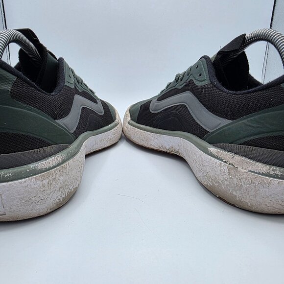 Vans UltraRange Exo Mens Size 9 Green Black Sneaker Shoes Hiking Camping Outdoor